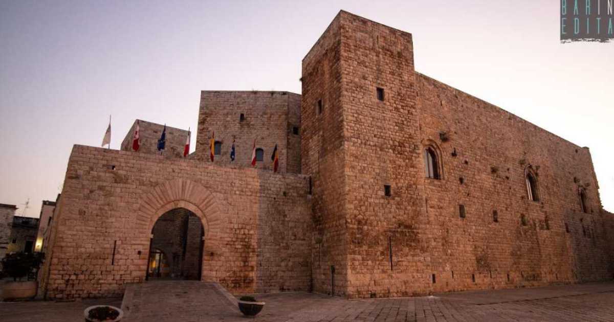 "Abraxas" e "croci cosmiche": alla scoperta dei simboli templari del Castello di Sannicandro 